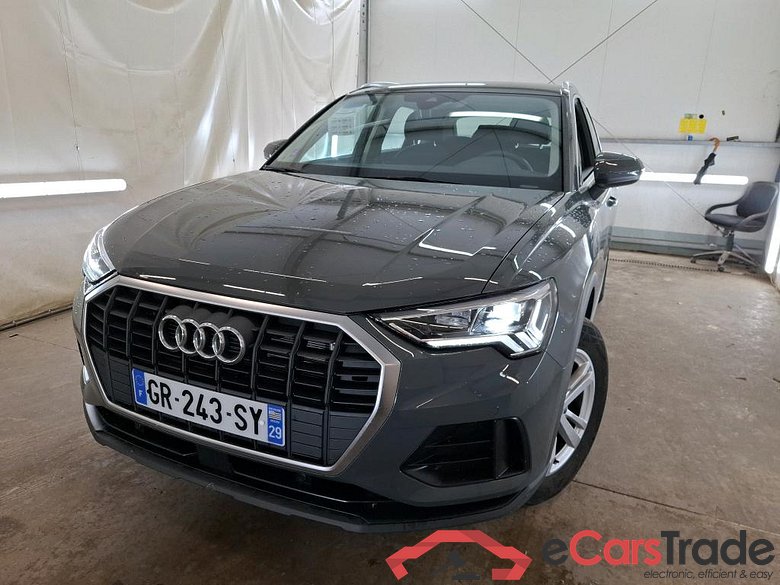 AUDI Q3 / 2018 / 5P / SUV 45 TFSI E 245 S TRONIC BUSINESS LINE #1