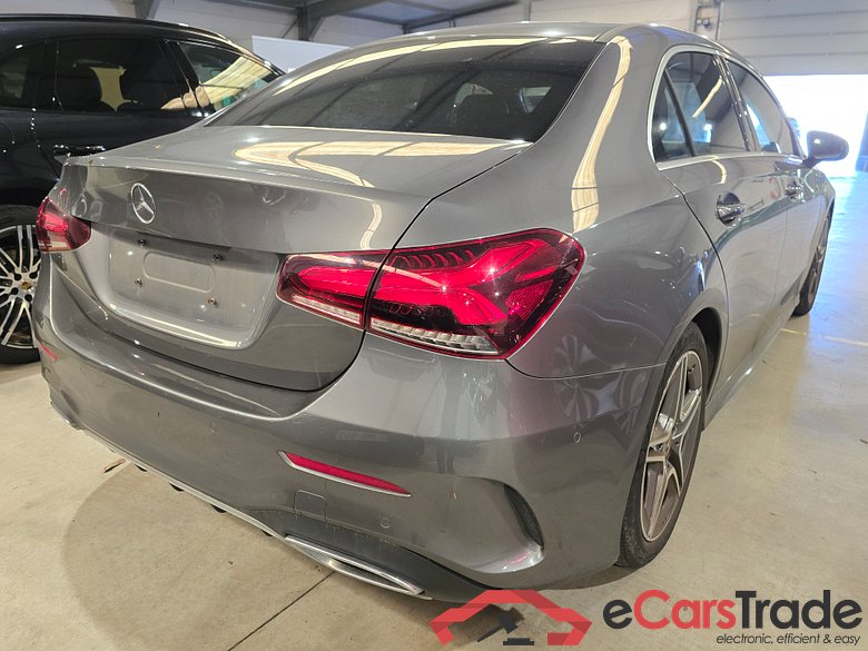 Mercedes A 180 AMG LED-Xenon Widescreen Ambient Navi 1/2 Sport-Leather-Alcantara KeylessGo Camera Klima PDC ... #3