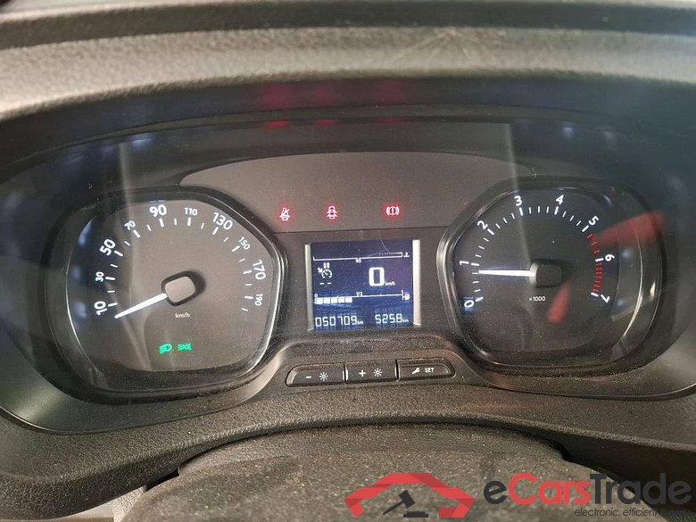 CITROEN Jumpy VU 4p Fourgon Taille M BlueHDi 95 BVM Confort #6