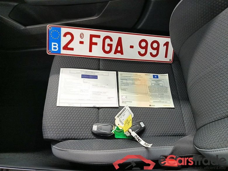 Opel Astra Sports Tourer 1.2 Turbo 81kW S/S Edition 5d #4