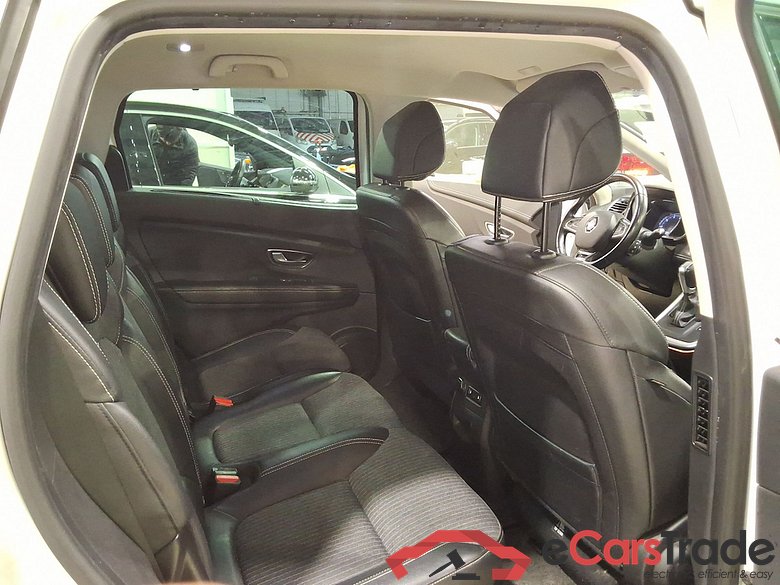 RENAULT GRAND SCAu2030NIC 1.3 TCE 140 EDC GPF INTENS #5