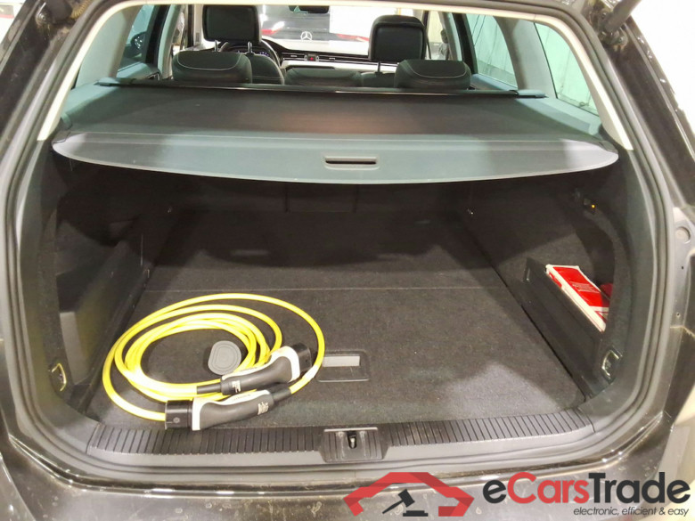 VOLKSWAGEN PASSAT VARIANT 1.4 TSI MSQ VARIANT GTE BUSINESS #3
