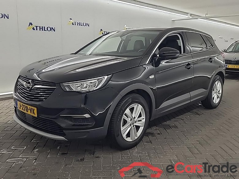 OPEL Grandland X 1.2 Turbo S&S 96kW Bus. Executive 5D