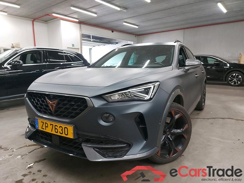 CUPRA - CUP Formentor 1.4 e-HYBRID 245PK DSG 245PK Cupra VZ & Pack Lux & Leather & Supersport Heated Steering Wheel & Safe Driving & 19 Inch & Trailer Hook  * HYBRID *