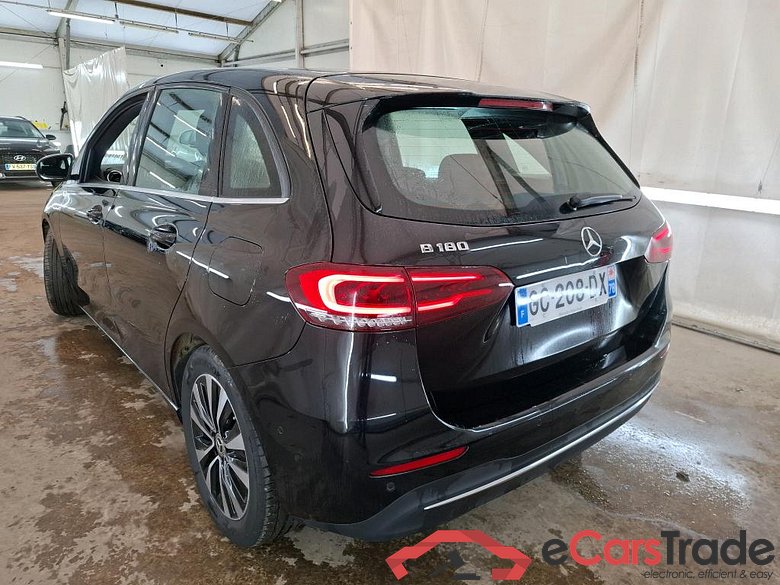MERCEDES-BENZ Classe B / 2019 / 5P / monospace B 180 Business Line Edition BA7 #2