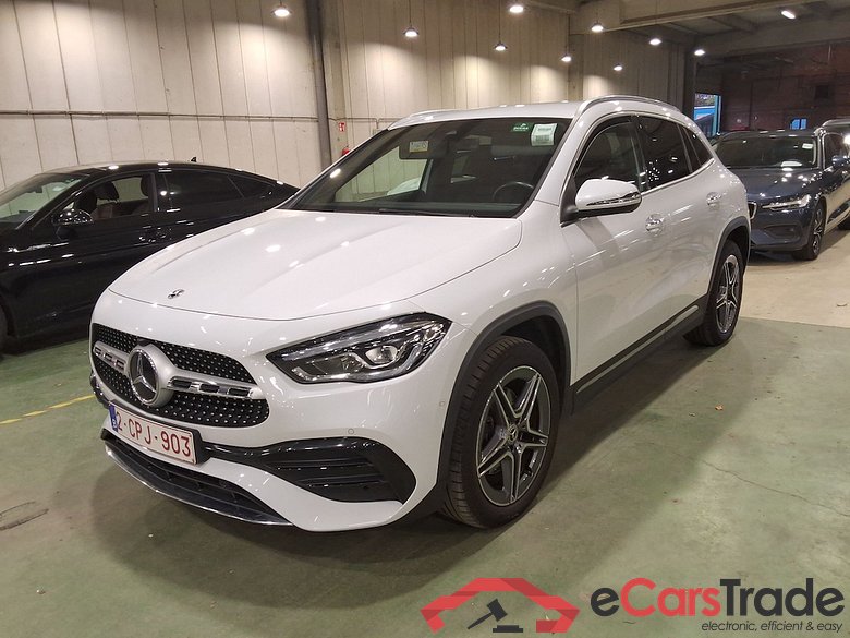 MERCEDES-BENZ GLA 1.3 GLA 250 E DCT AMG LINE