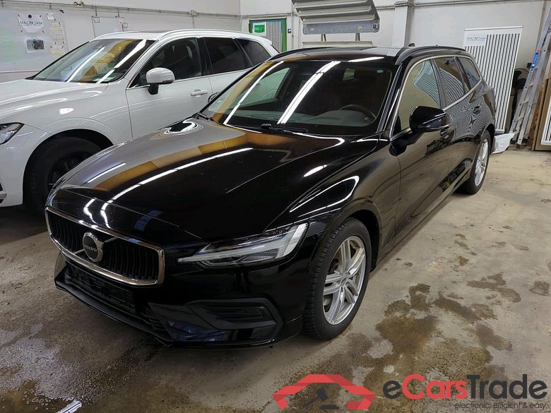 V60 Kombi Core 2.0 B4 145KW AT8 E6d #1