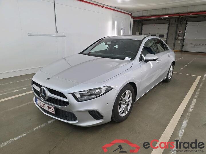 Mercedes A-Klasse Limousine A-Klasse Limousine A 180 d DCT Business Solution 85kW/116pk  4D/P Auto-7 #1