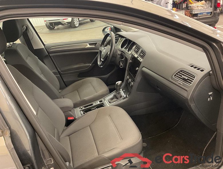 VOLKSWAGEN Golf Variant VII CNG Golf Variant CL 1.5 TGI BlueMotion 96 kW (130 ch) 7 vitesses DSG #3