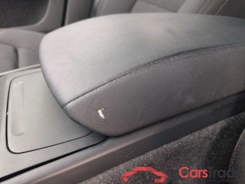 VOLVO XC40 ARRAY RECHARGE CORE #4