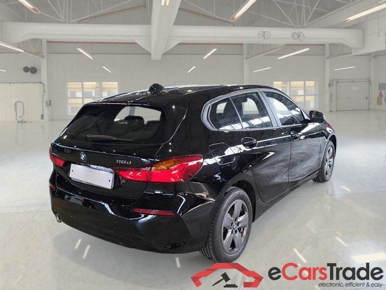 BMW SERIE 1 / 2019 / 5P / BERLINA 116D BUSINESS ADVANTAGE #2