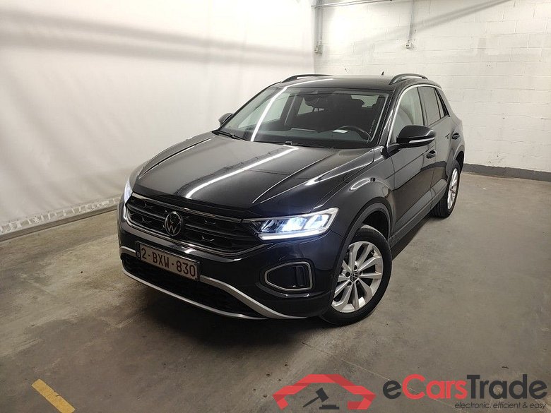 Volkswagen T-Roc 1.5 TSI Life Business DSG 5d