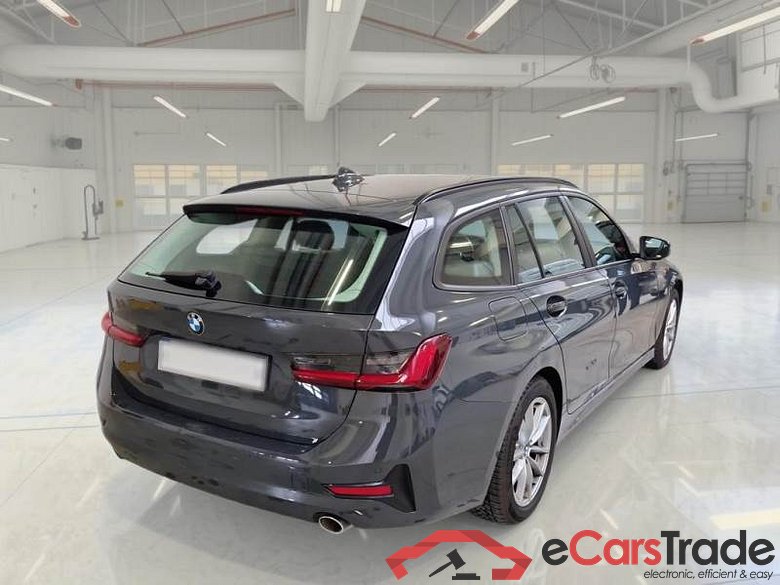 BMW SERIE 3 / 2018 / 5P / STATION WAGON 318D 48V BUSINESS ADVANTAGE TOURING AUTO #2