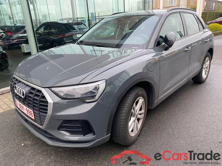 AUDI Q3 PHEV Audi Q3  Attraction 45 TFSI e  180(245) kW(ch) S tronic #1