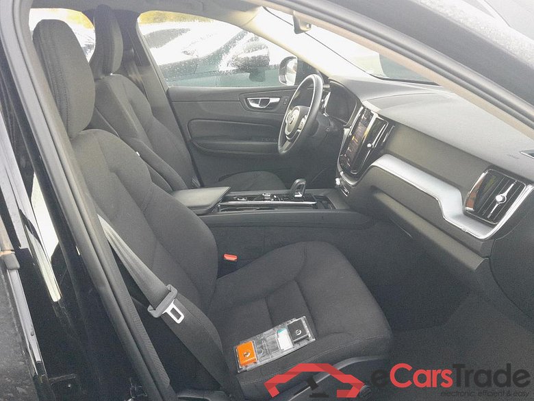 VOLVO XC60 / 2017 / 5P / todoterreno 2.0 T6 AWD Recharge Inscription Exp Auto #6