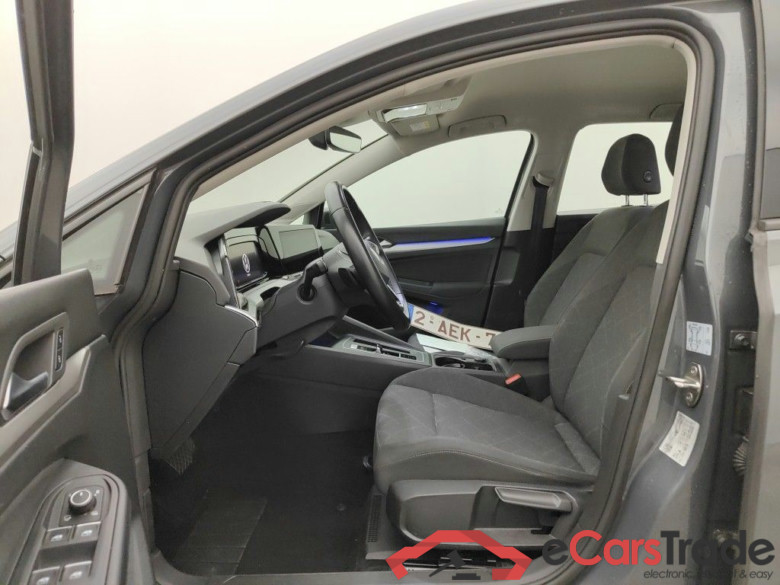 Volkswagen Golf VIII 1.0 eTSI 81kW Life DSG 5d #3
