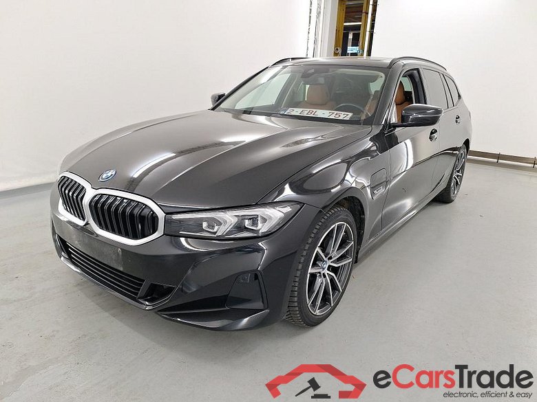 BMW 3 SERIES TOURING 2.0 330E (215KW) XDRIVE TOURING