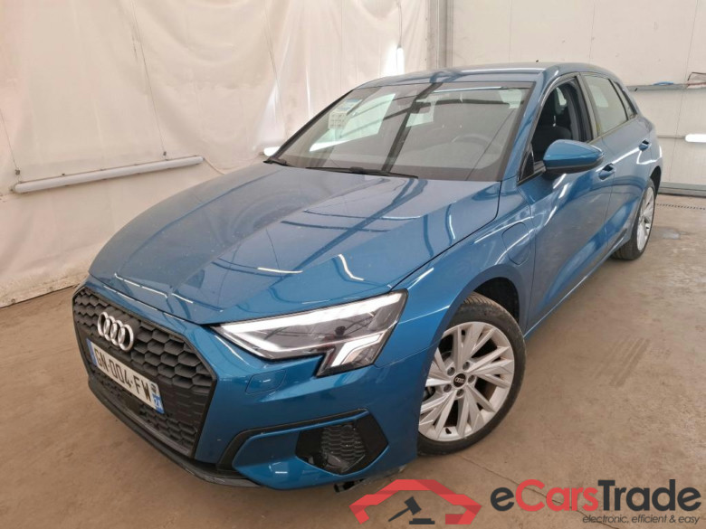 AUDI A3 Sportback / 2020 / 5P / Berline 40 TFSI e 204 S Tronic Design Luxe #1