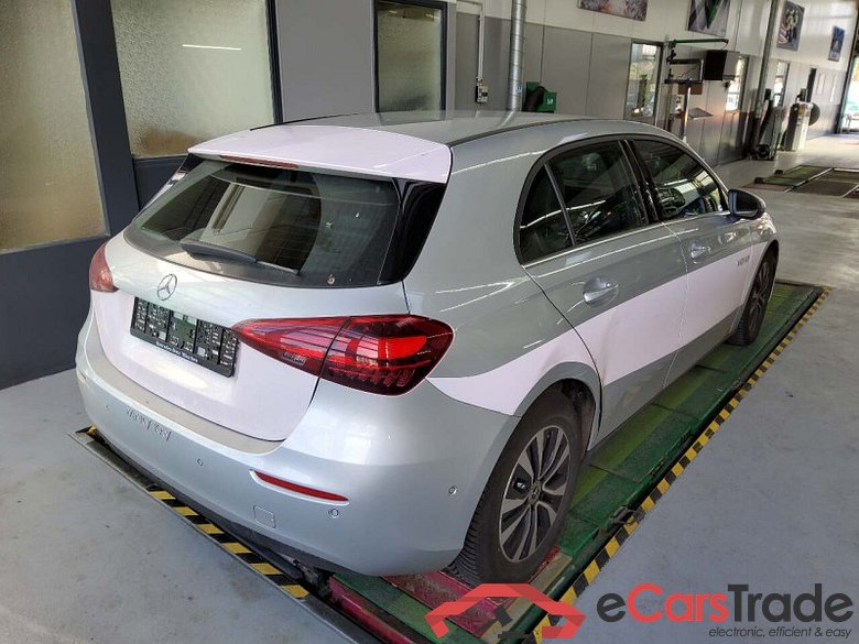 Mercedes-Benz A (BM 177)(03.2018->) DE - LimS5 A 180 d EU6d, (EURO 6d), (Facelift) 2022 - 2024 #3