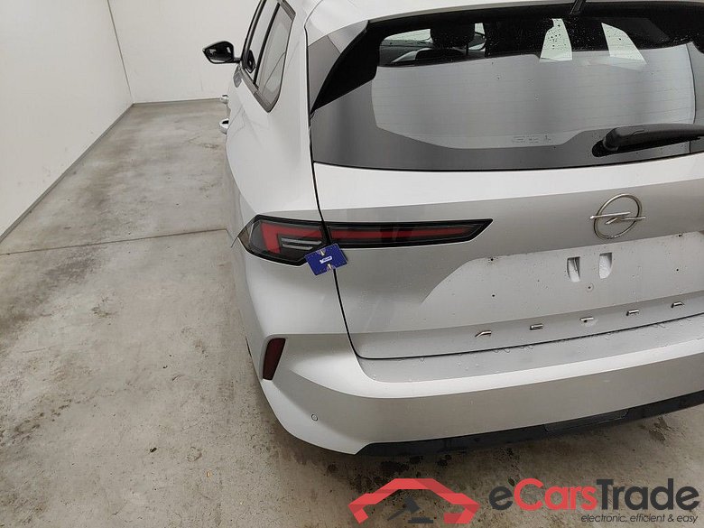 Opel Astra Sports Tourer 1.2 Turbo 81kW S/S Edition 5d #5