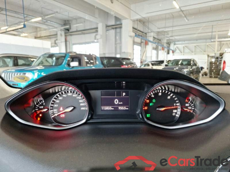 PEUGEOT 308 / 2017 / 5P / BERLINA BUSINESS BLUEHDI 130 EAT6 SeS AUT. #4