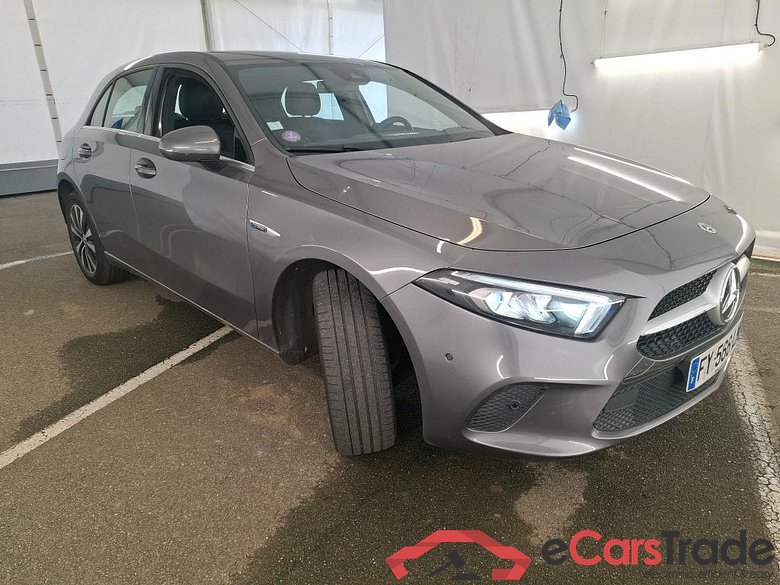 MERCEDES-BENZ Classe A Compact  2018  5P Berline A 250 e Business Line 8GDCT #4