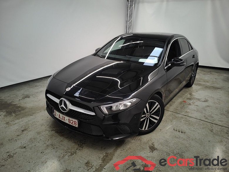 Mercedes-Benz A-Klasse Limousine A 180d DCT Business Solution 4d