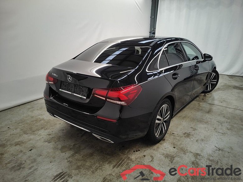 Mercedes-Benz A-Klasse Limousine A 180d DCT Business Solution 4d #2