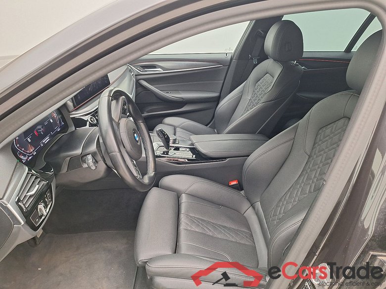 BMW, 5-serie To FL'20, BMW 5 Reeks Touring 518d Aut. (110 kW) 5d #3