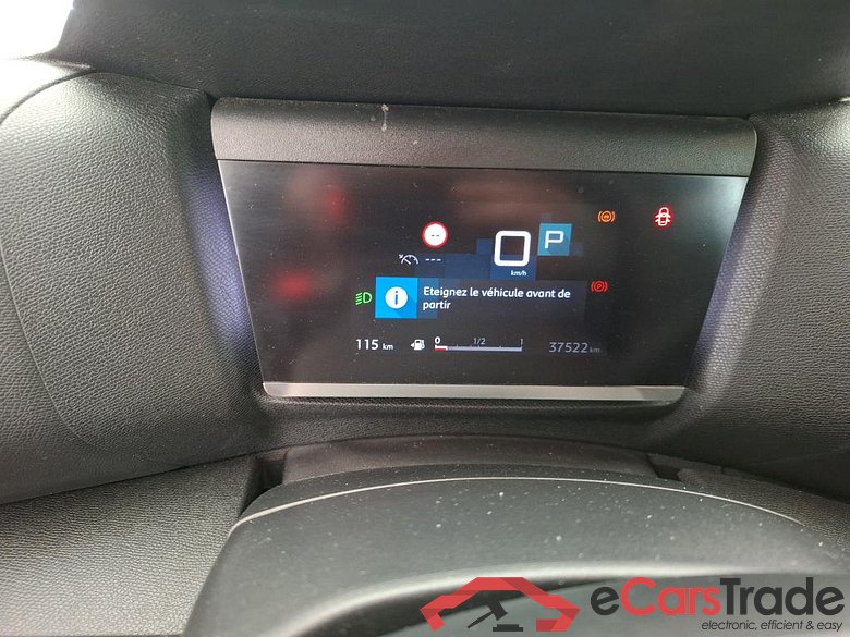 CITROEN C4 X / 2022 / 4P / Berline PureTech 130 S&S EAT8 Feel Pack #6