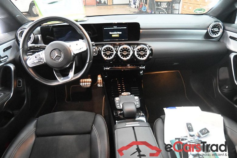 CLA -Klasse Shooting Brake CLA 200 Edition 2020 (118.687)AMG 1.3 120KW AT7 E6d #3