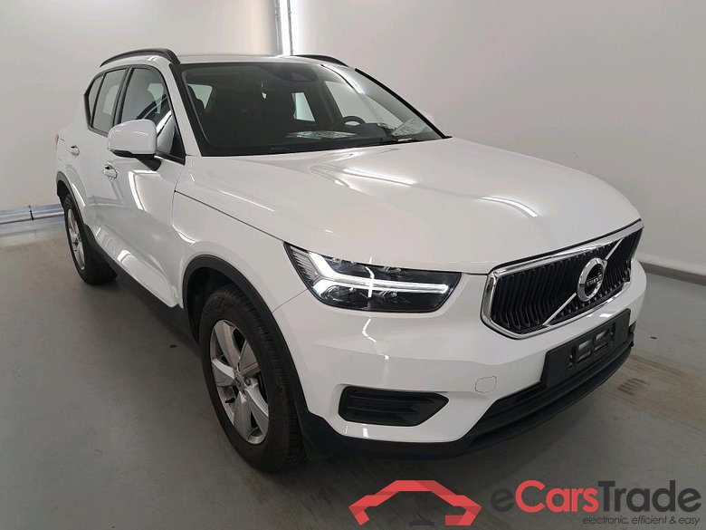 VOLVO XC40 1.5 T2 MOMENTUM CORE #2