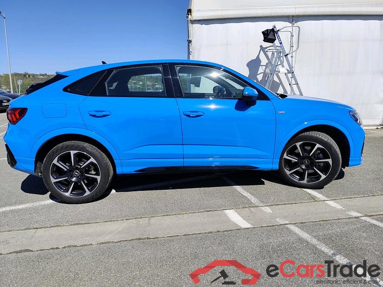 AUDI Q3 Sportback / 2019 / 5P / SUV 45 TFSI E 245 S TRONIC S LINE #6