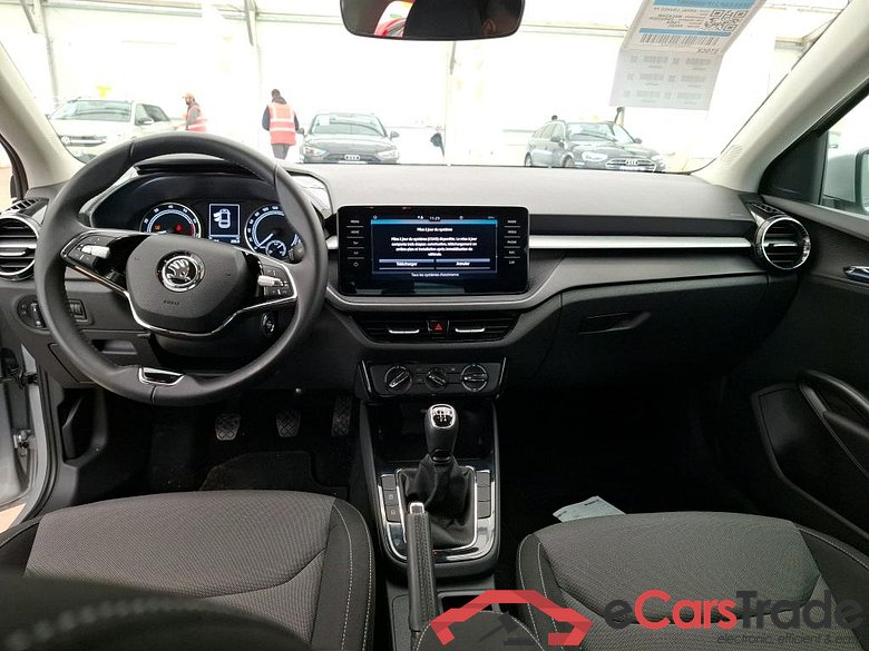 Fabia Ambition 1.0 MPI 80CV BVM5 E6d #5