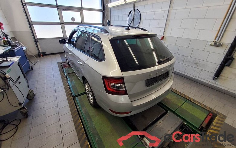 Skoda Fabia Combi (NJ5)(08.2014->) DE - Kb5 1.0 TSI EU6d, Ambition OPF (EURO 6d), (Facelift) 2020 - 2022 #4