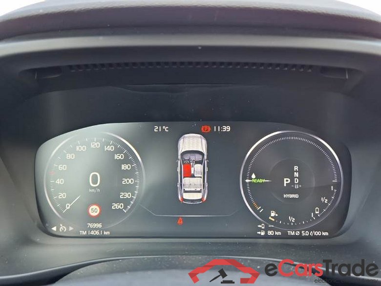 VOLVO XC40 / 2017 / 5P / SUV T5 PLUG-IN HYBRID AUTO RECHARGE INSCR. #4