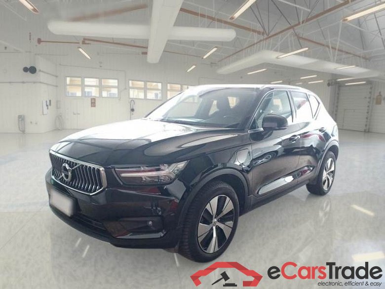 VOLVO XC40 / 2017 / 5P / SUV T5 PLUG-IN HYBRID AUTO RECH INSCRIP EXPR