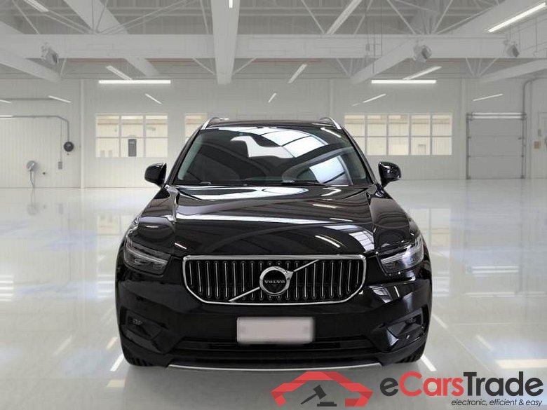 VOLVO XC40 / 2017 / 5P / SUV T5 PLUG-IN HYBRID AUTO RECH INSCRIP EXPR #6