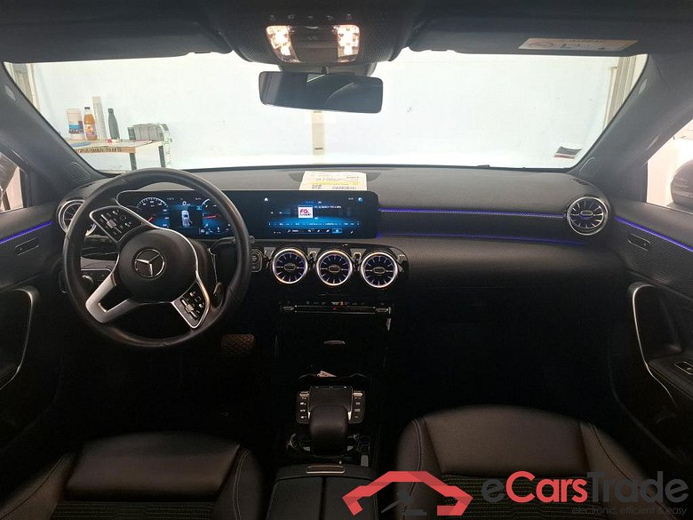 MERCEDES-BENZ Classe A Compact / 2018 / 5P / Berline A 200 d Progressive Line 8G-DCT #5
