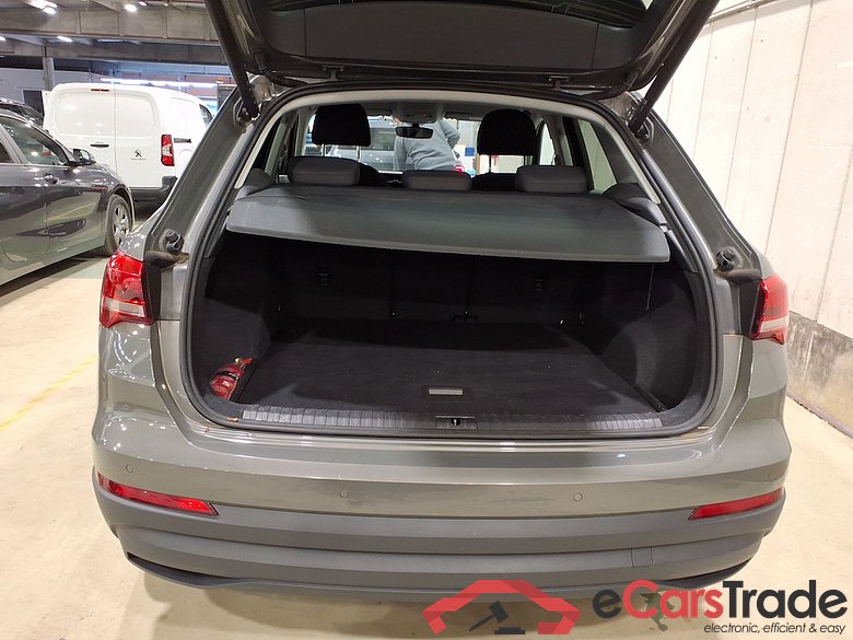 AUDI Q3 2.0 35 TDI S TRONIC BUS. ED. ATTRACTION #3