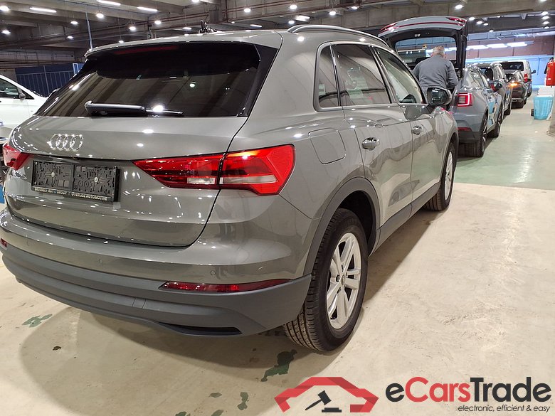 AUDI Q3 2.0 35 TDI S TRONIC BUS. ED. ATTRACTION #4