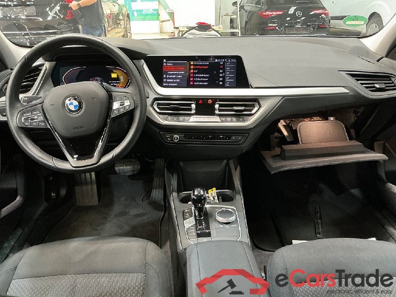 Baureihe 1 Lim. 118 d Advantage 2.0 110KW AT8 E6d #3
