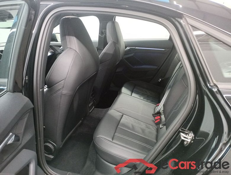 Audi A3 Berline 2.0 TDi 30 85kW S tronic S line Bus. Ed 4d #3