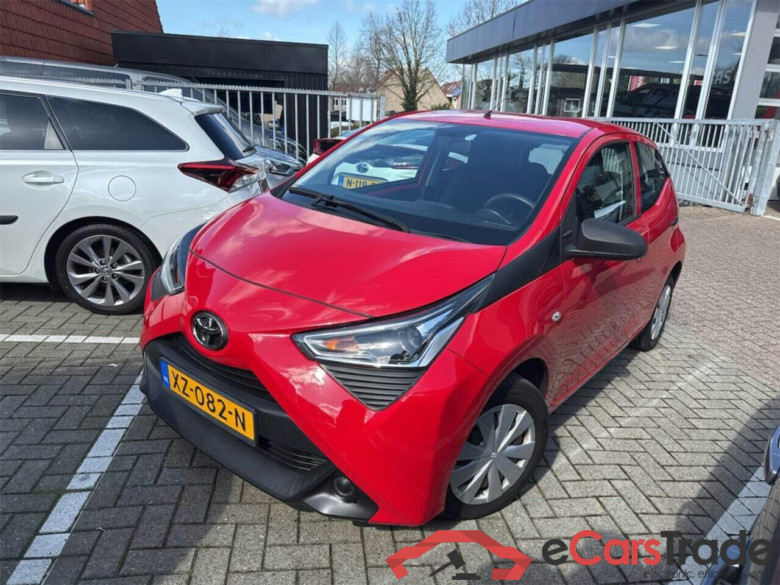 TOYOTA Aygo 1.0 VVT-i x #1