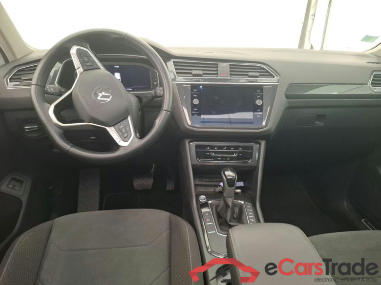 VOLKSWAGEN Tiguan / 2020 / 5P / SUV 1.4 eHybrid 245 DSG6 Elegance #5