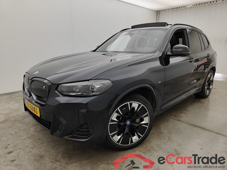 BMW IX3 - 2022 74 kWh 286 iX3 5d #1