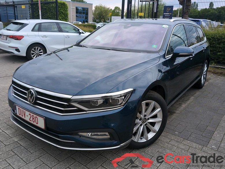 Volkswagen Passat Variant Elegance 2.0 TDI 150Hp Pano IQ.Light Navi Sport-Leather-Alcantara KeylessGo Klima PDC ... #1