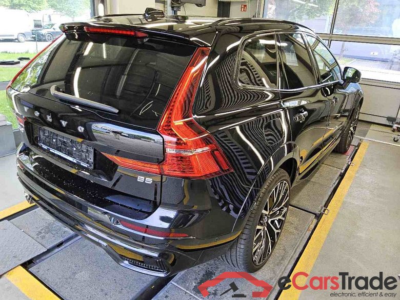 Volvo XC60 (03.2017->) DE - SUV5 B5 (Benzin) 2WD EU6d, R-Design Mild-Hybrid, (Facelift) 2021 - 2022 #3