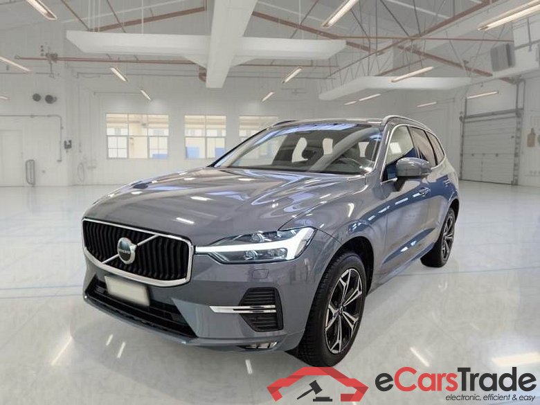 VOLVO XC60 / 2021 / 5P / SUV B4 D AWD AUTOMATICO MOMENTUM PRO #1