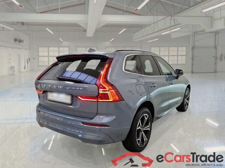 VOLVO XC60 / 2021 / 5P / SUV B4 D AWD AUTOMATICO MOMENTUM PRO #2